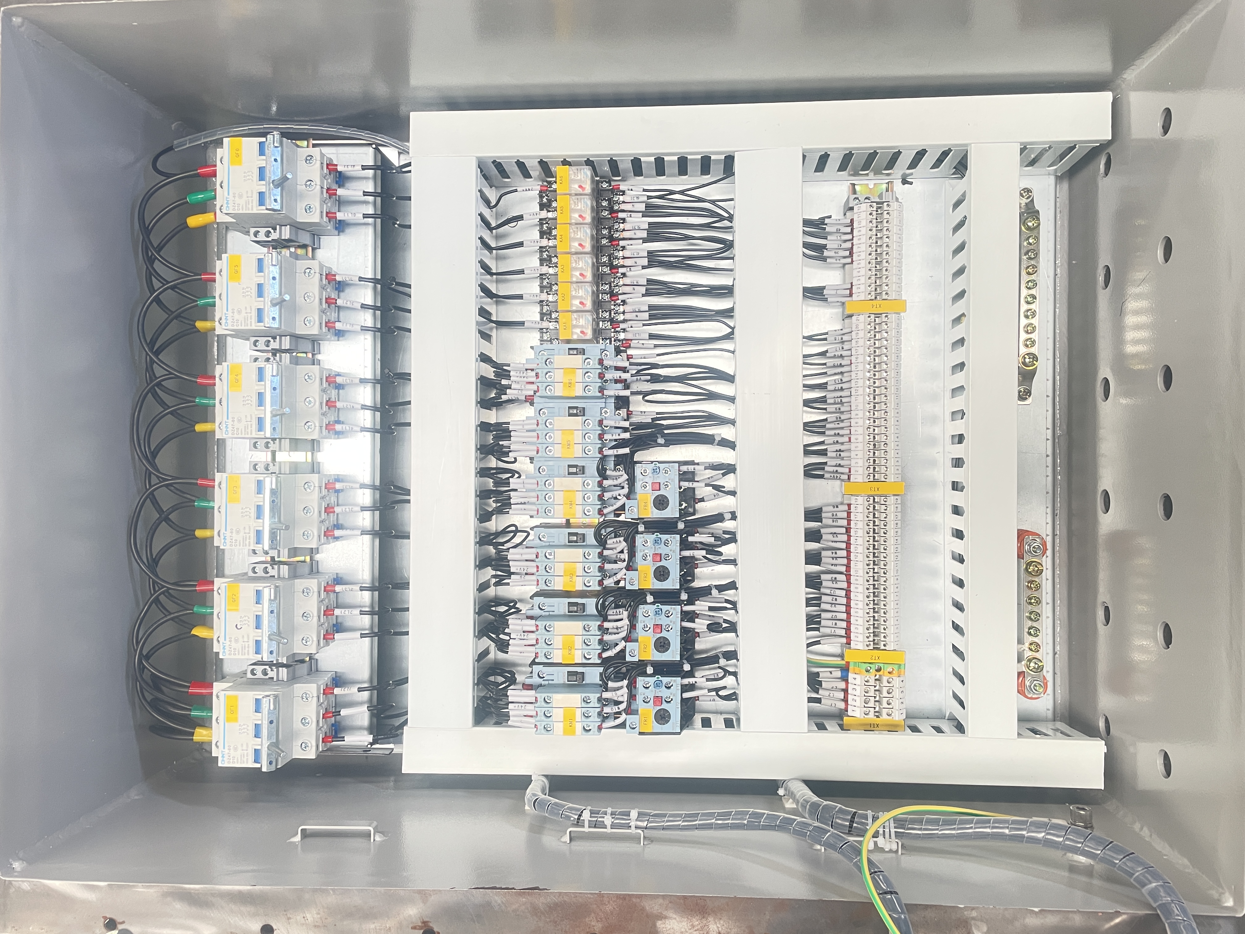 防爆配电箱内走线规范详解